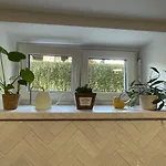 Home-in Apartma