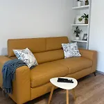 アパート Home-in Apartma