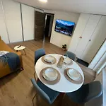 Home-in Apartma アパート *