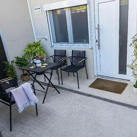 Home-in Apartma شقة ليوبليانا